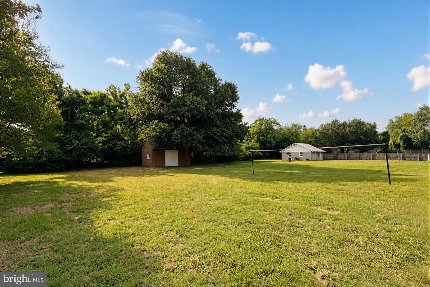 1565 Chester Avenue photo 30