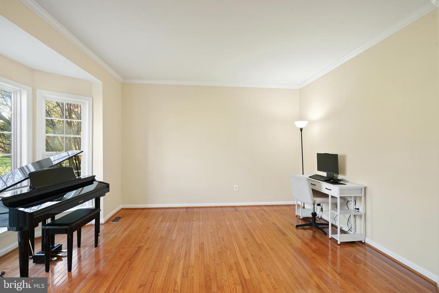 4900 Webfoot Court photo 14