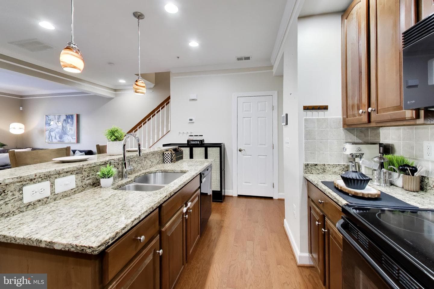 325 Munahan Circle photo 5