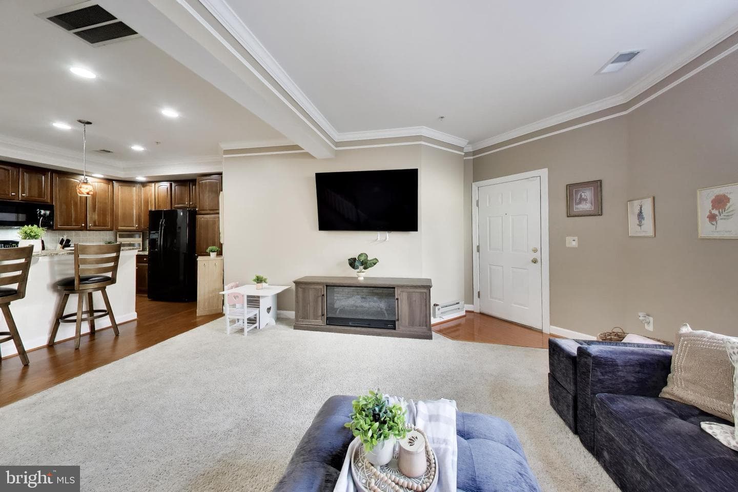 325 Munahan Circle photo 6