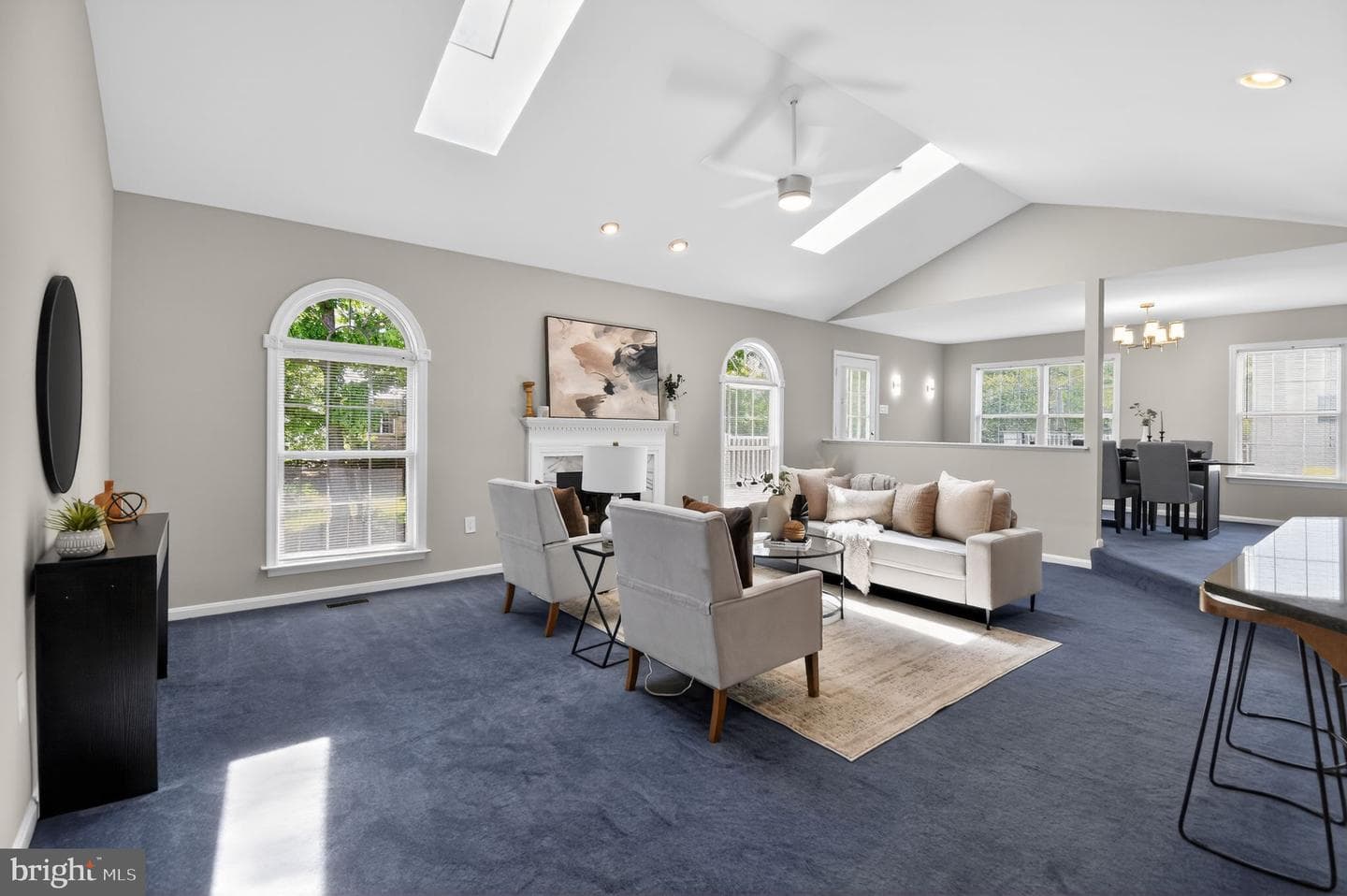 2604 Meadowsweet Drive photo 3