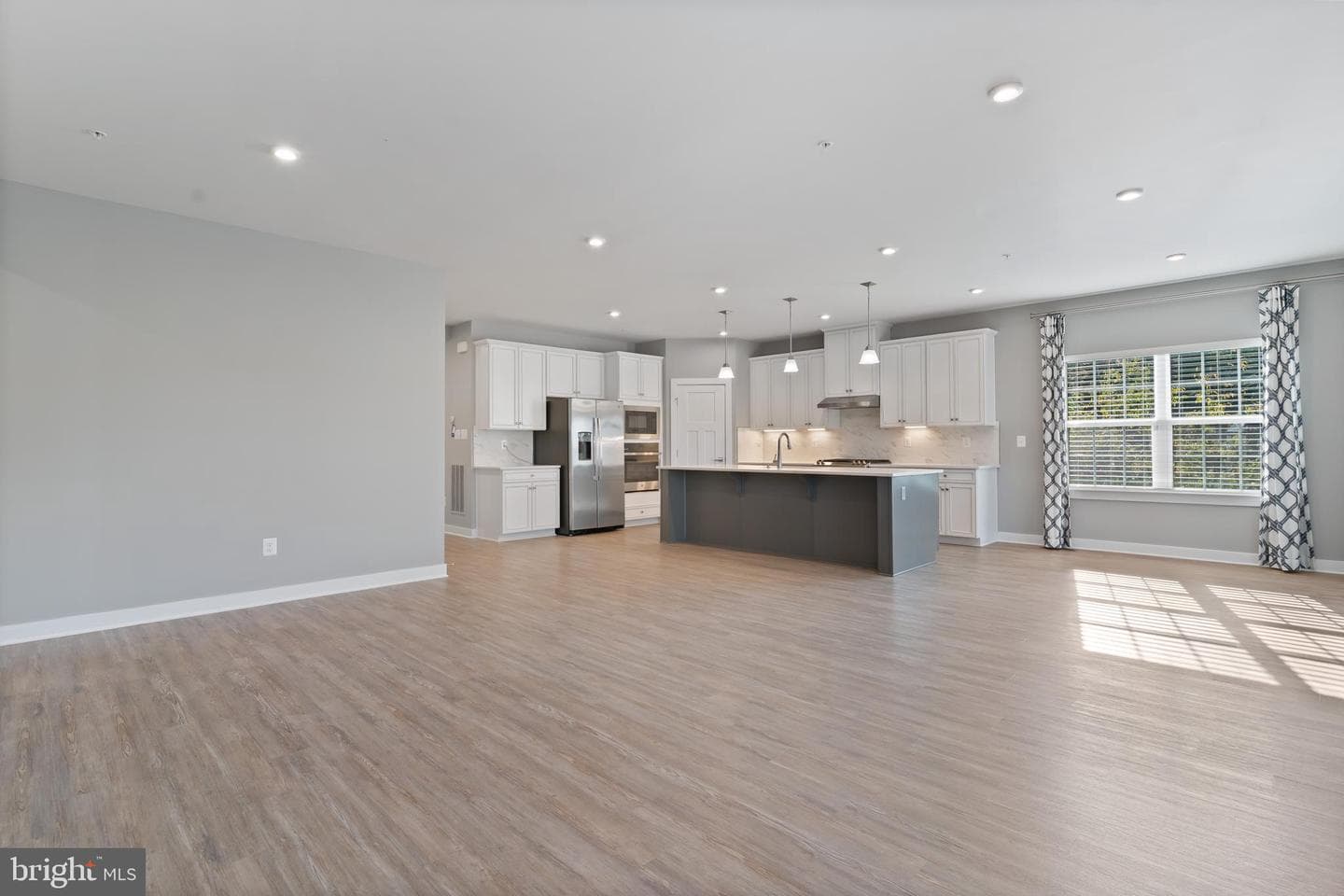 10602 Starfire Ln photo 13