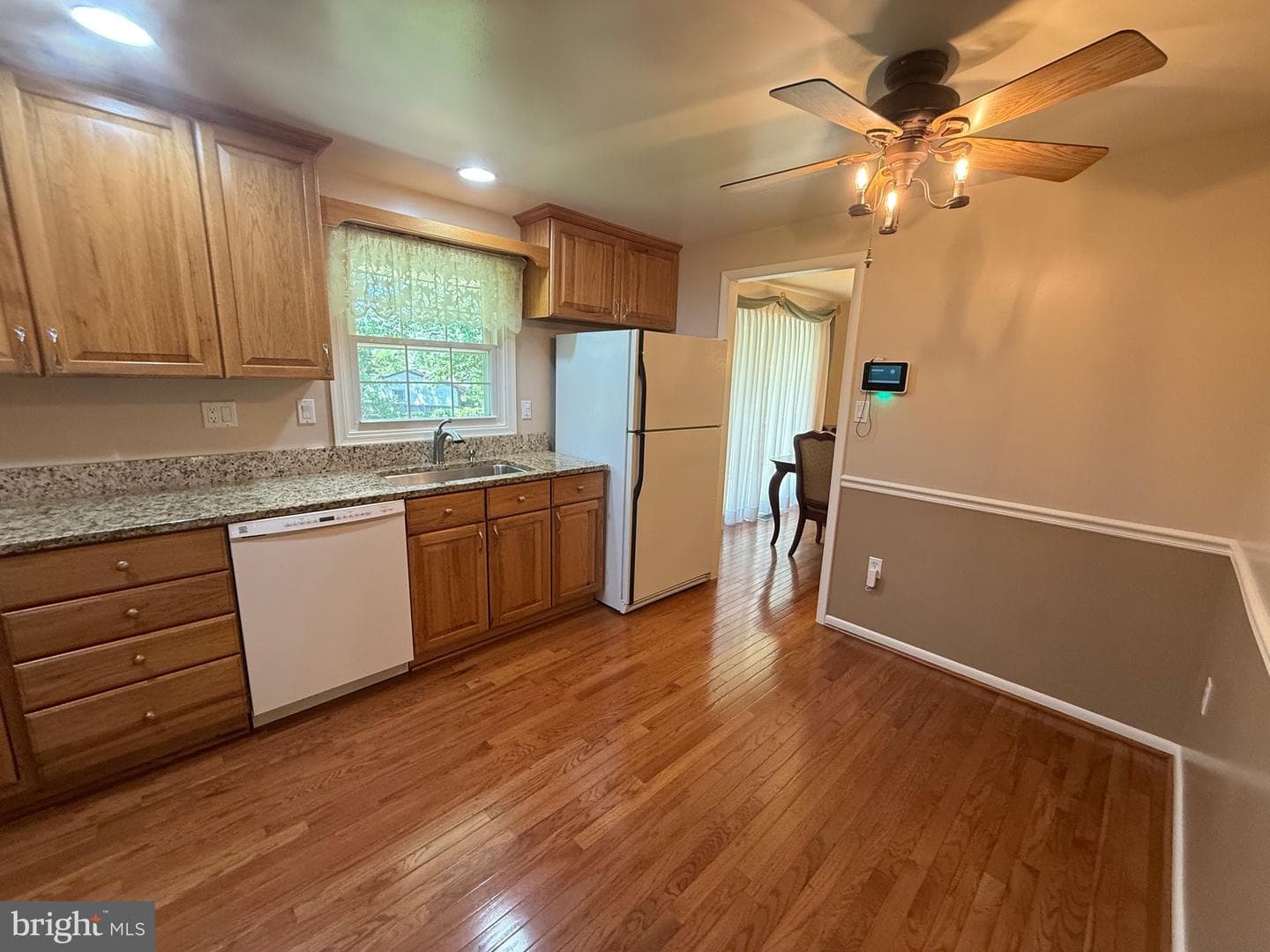4007 Brewster Lane photo 3