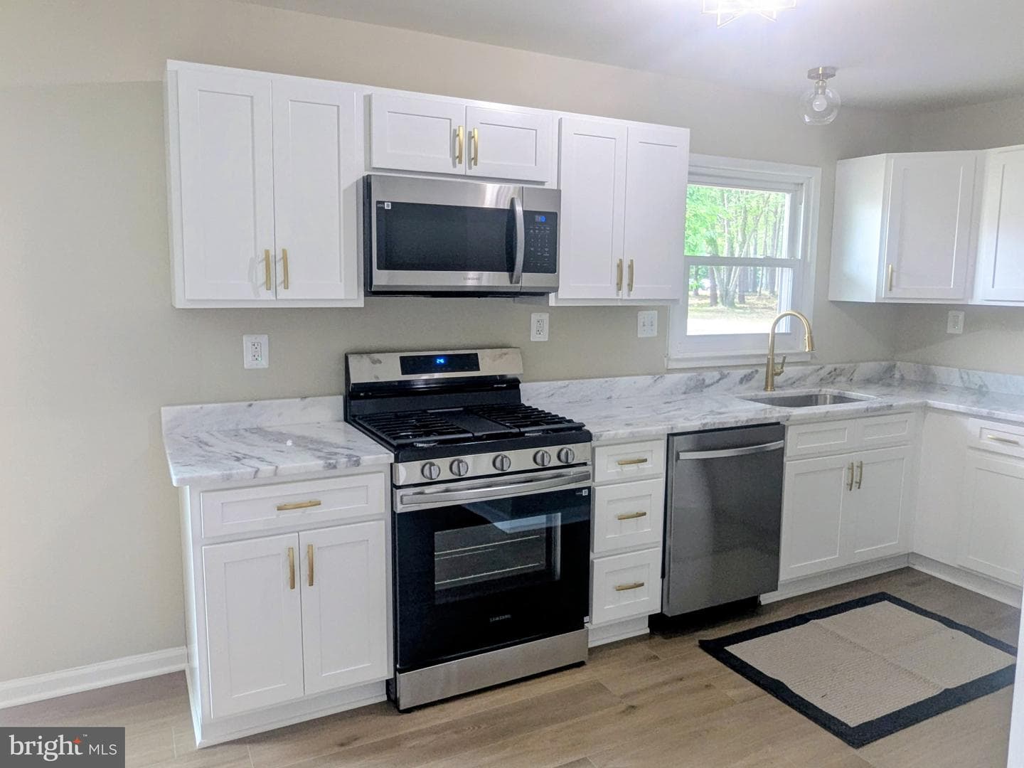 501 University Drive photo 6