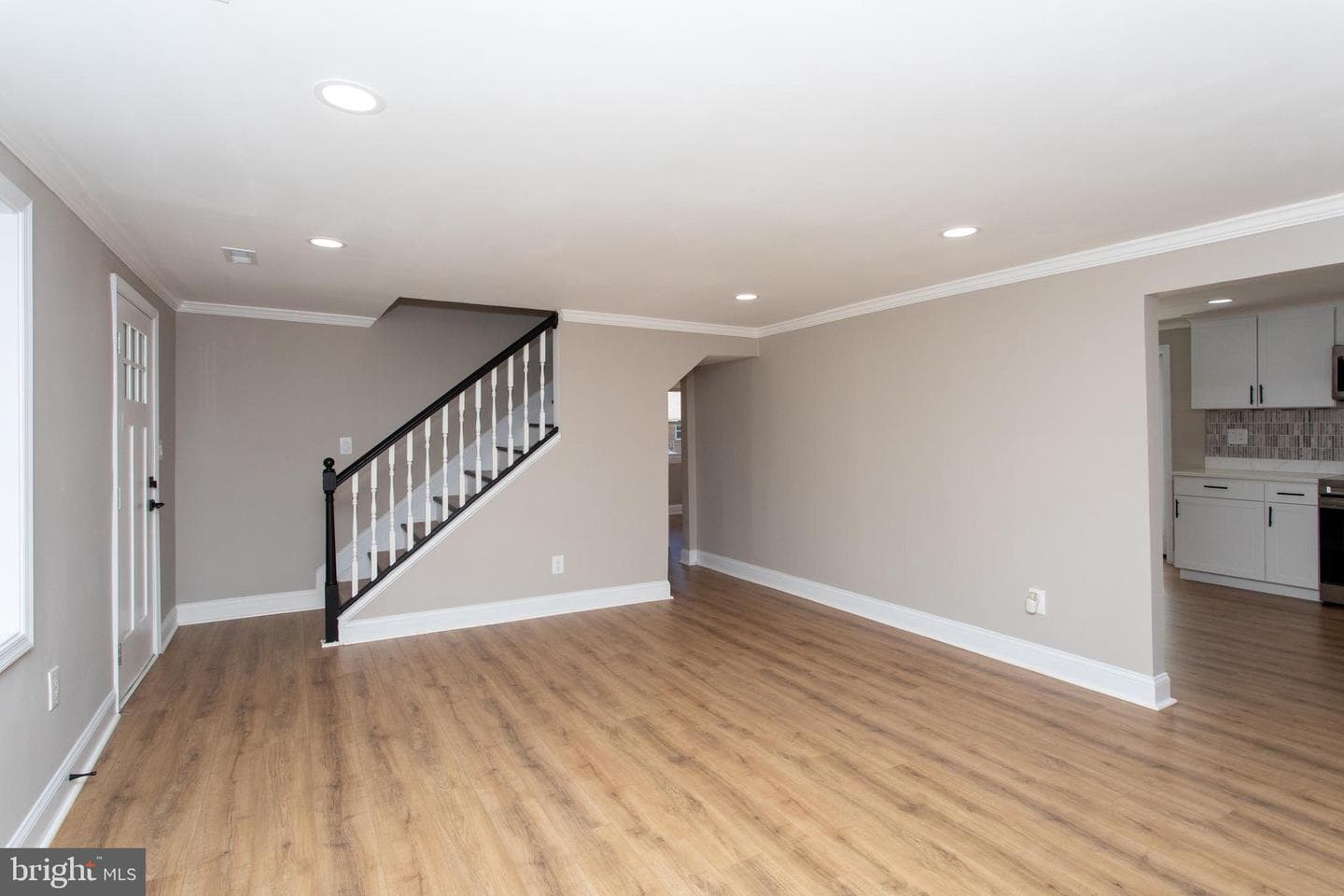 906 Washington Avenue photo 13