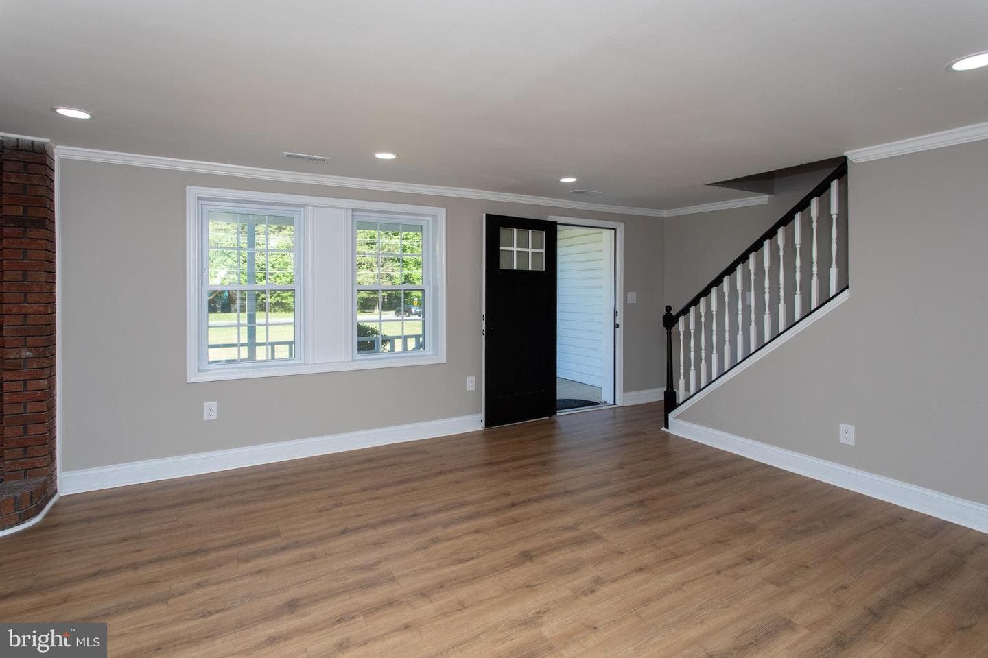906 Washington Avenue photo 6