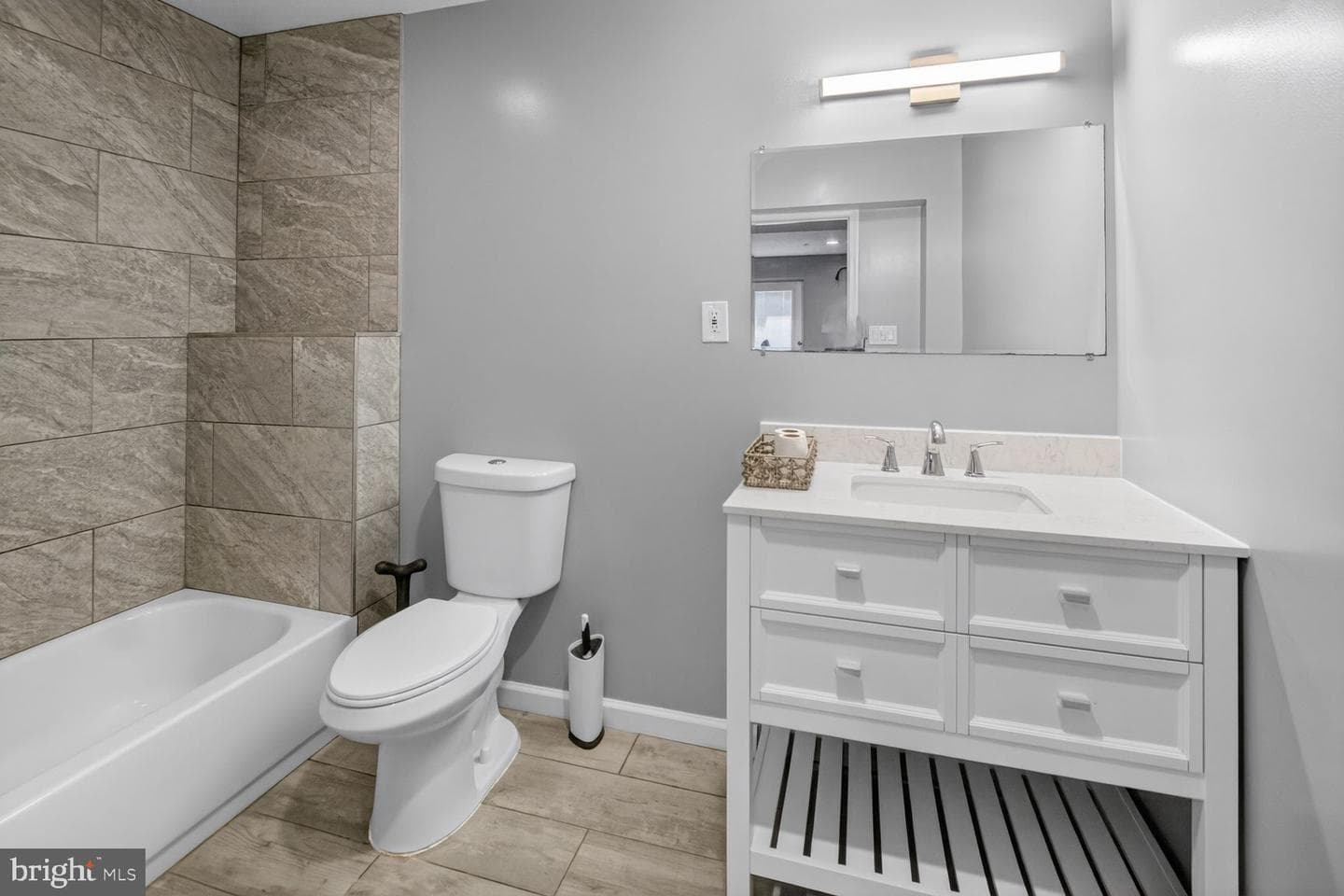 5451 Dundee Lane photo 24