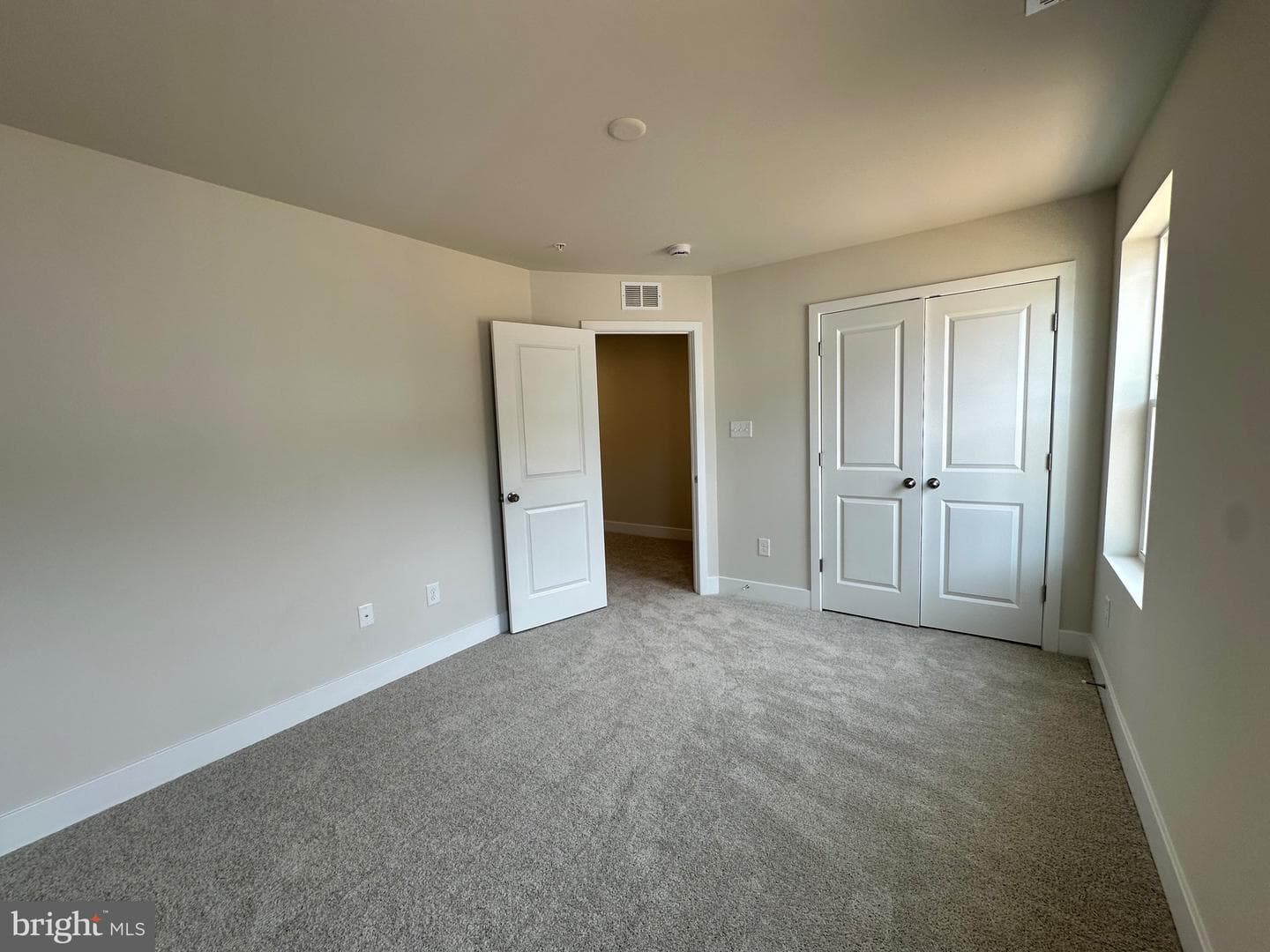5340 Newport Circle photo 32