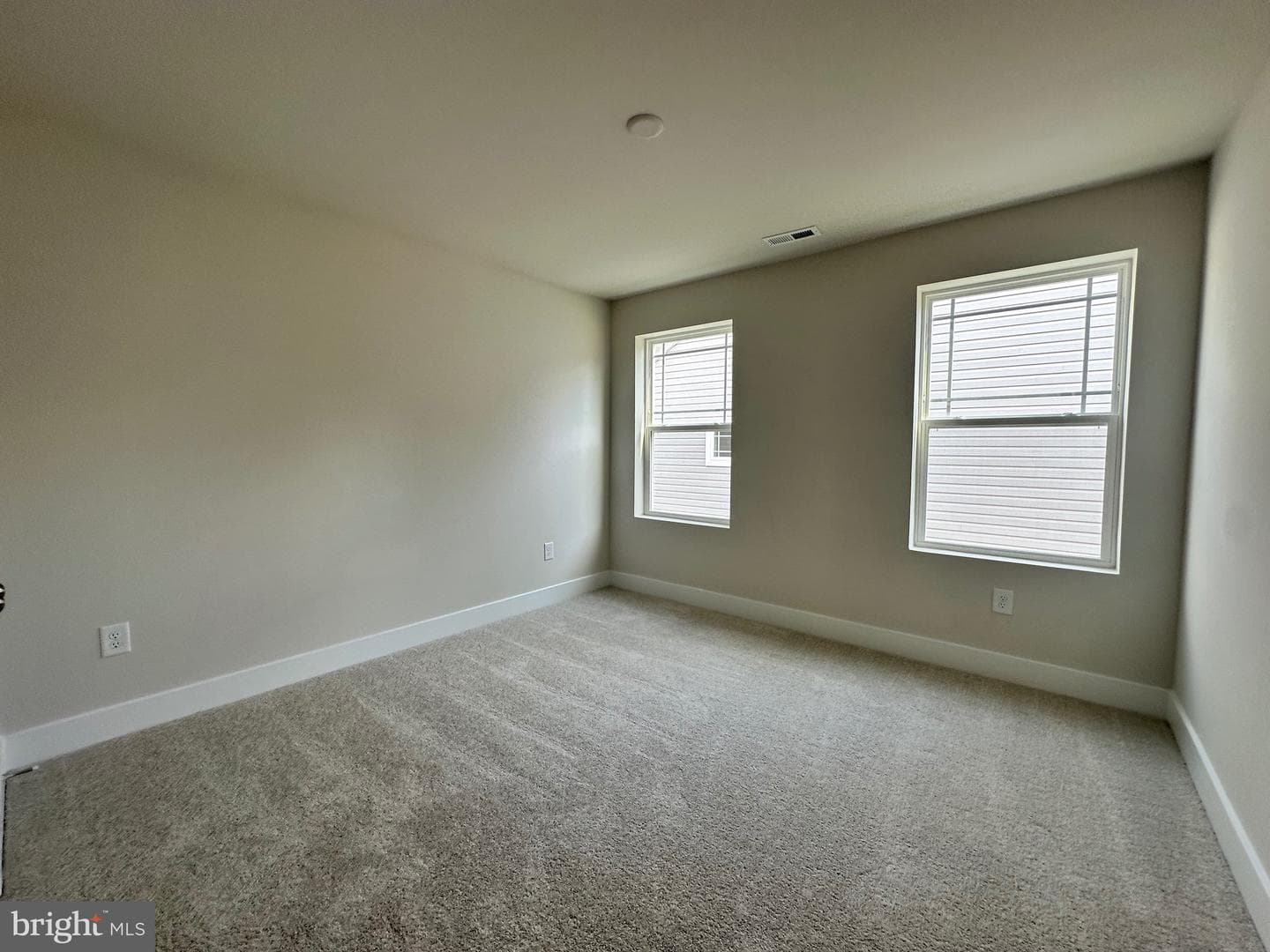 5340 Newport Circle photo 34
