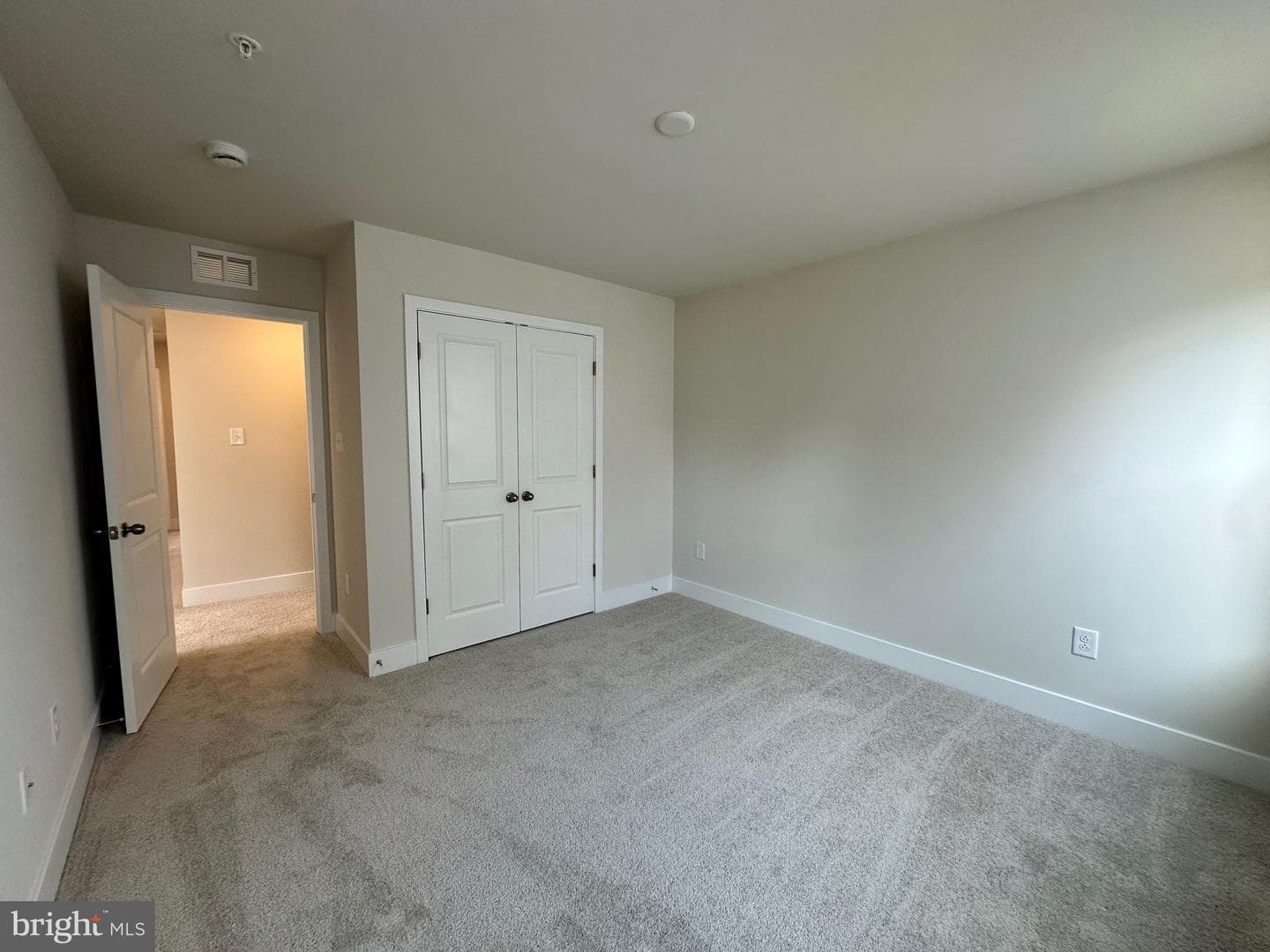 5340 Newport Circle photo 35