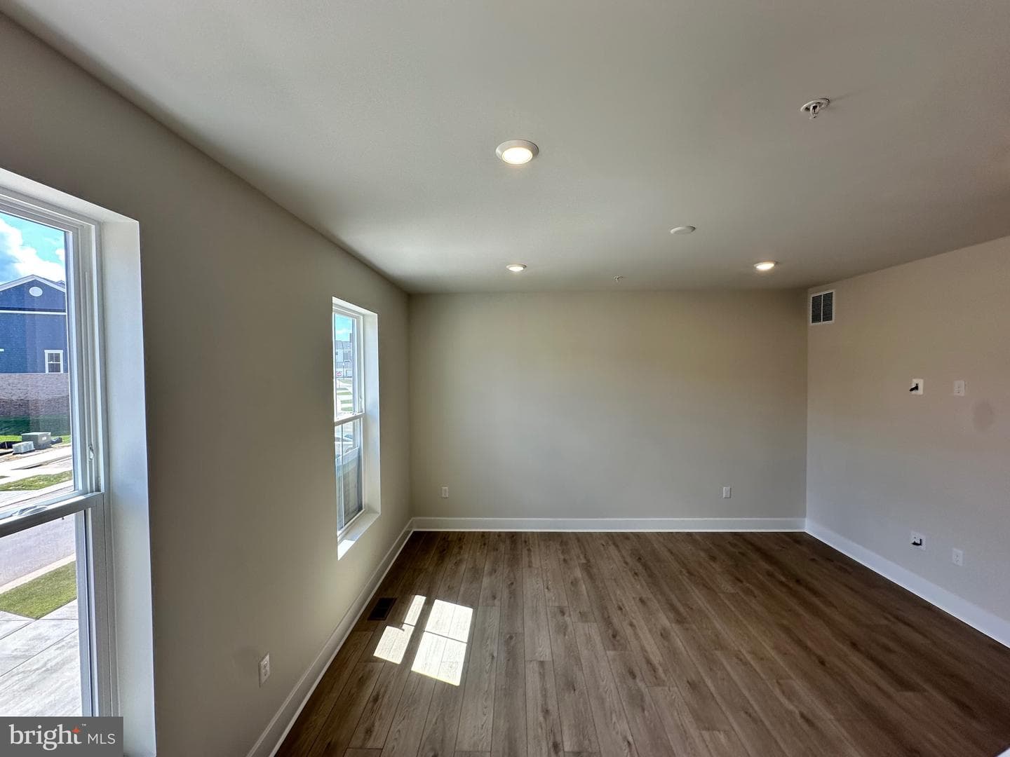 5513 Aberdeen Place photo 19
