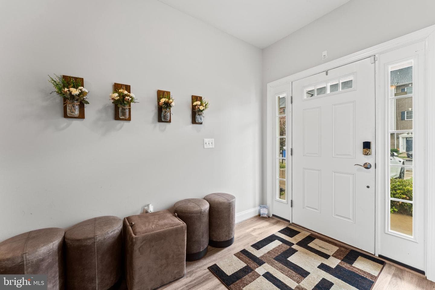 982 Rye Drive photo 4