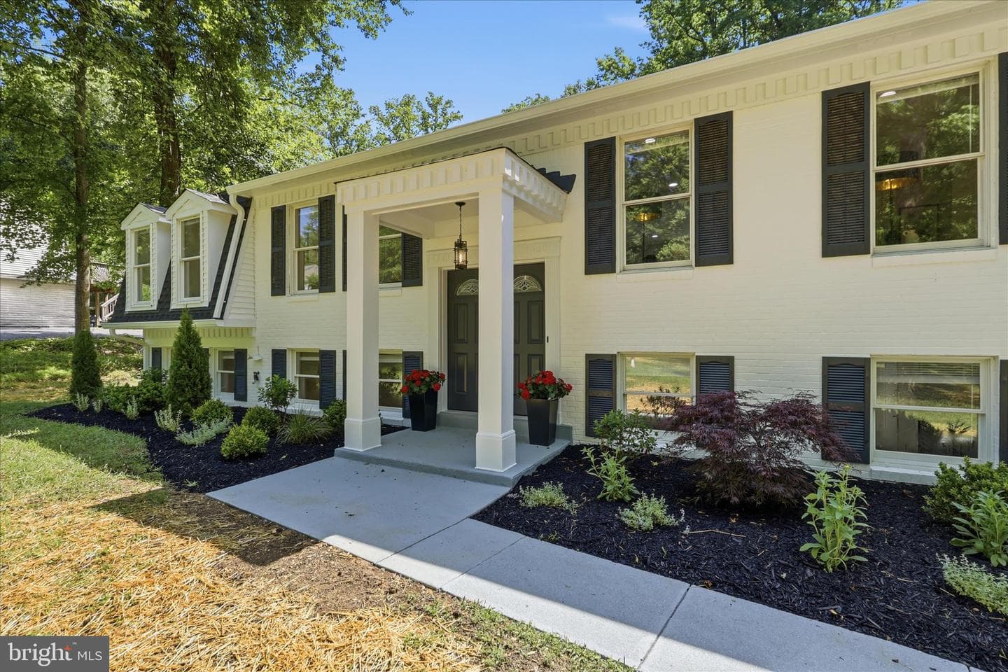 8855 Lowell Road photo 1