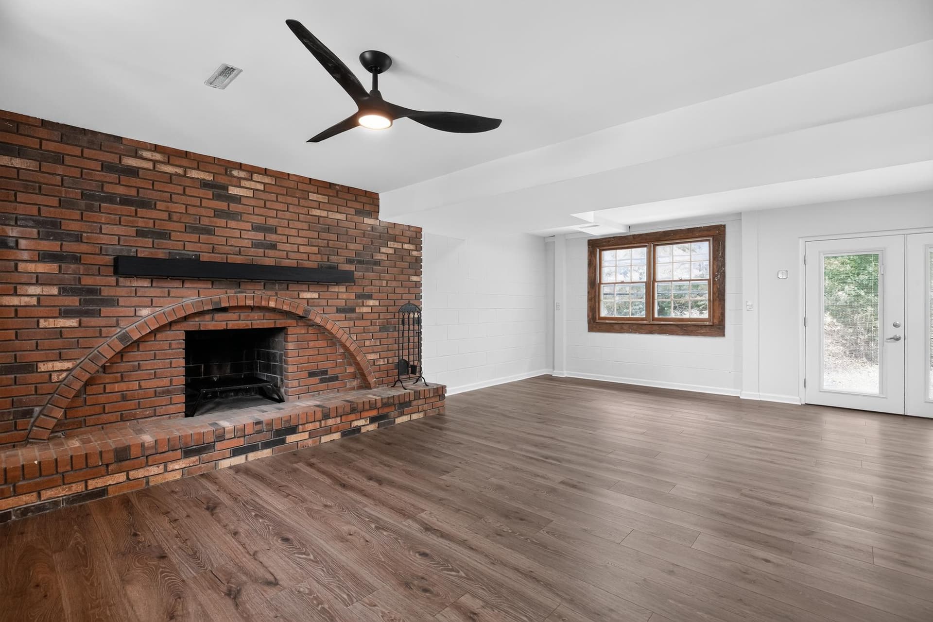 2260 Bridle Path Drive photo 16