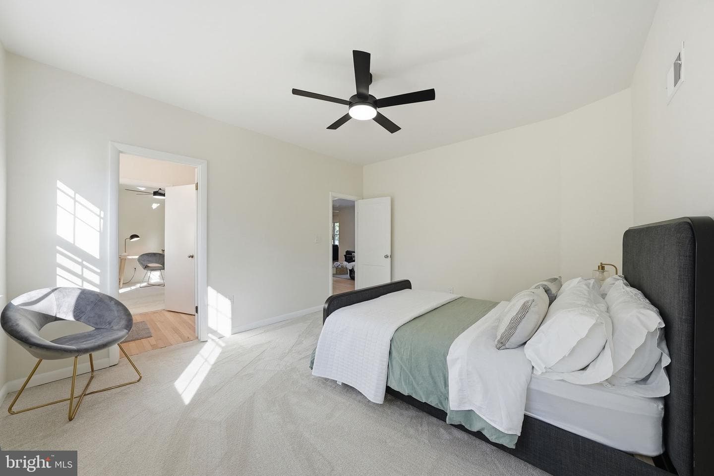 1100 Cataway Place photo 28