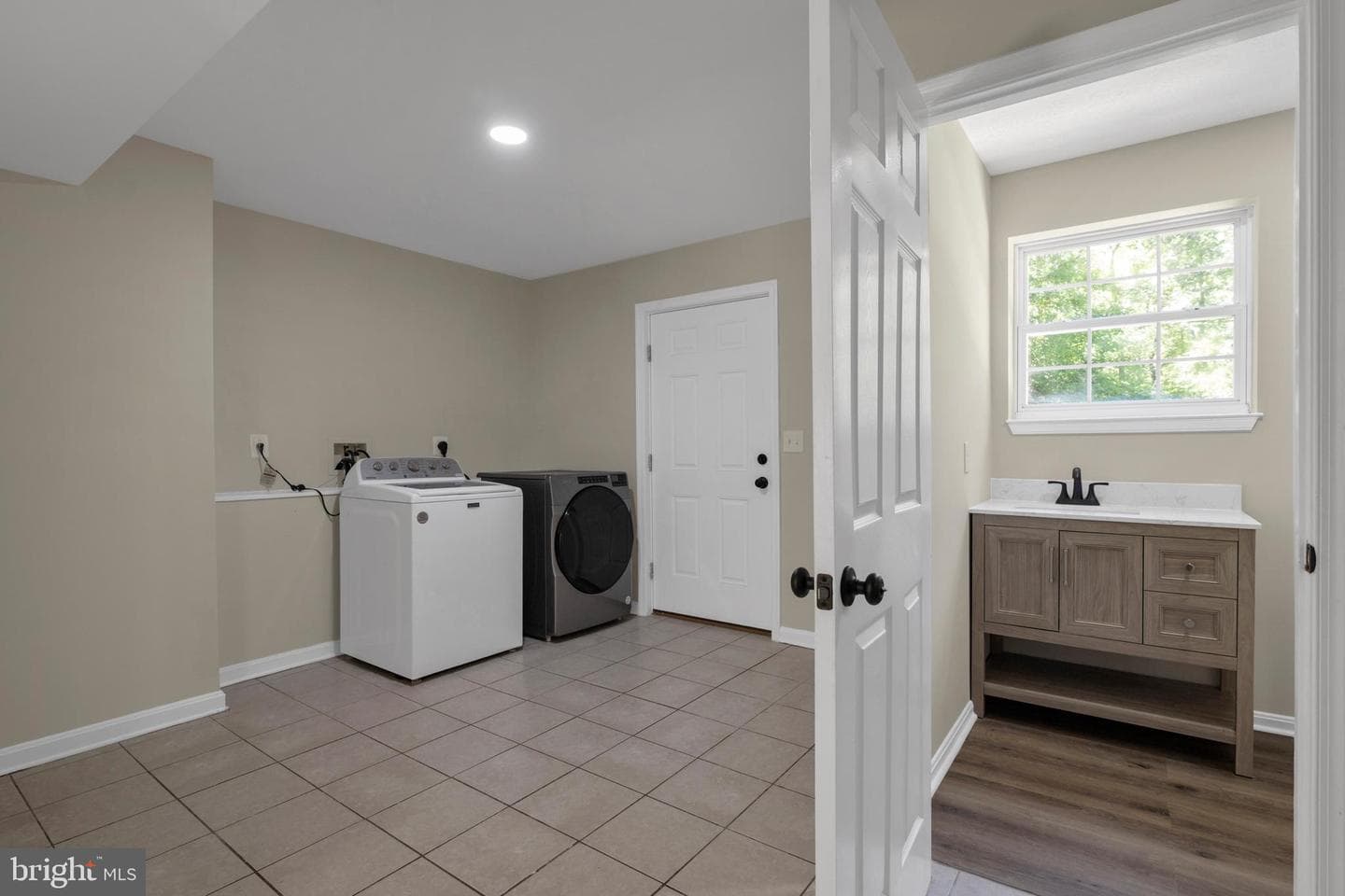 2535 Smith Point Road photo 23