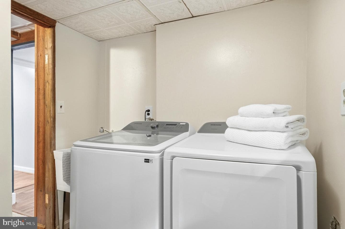 5317 Lily Court photo 40