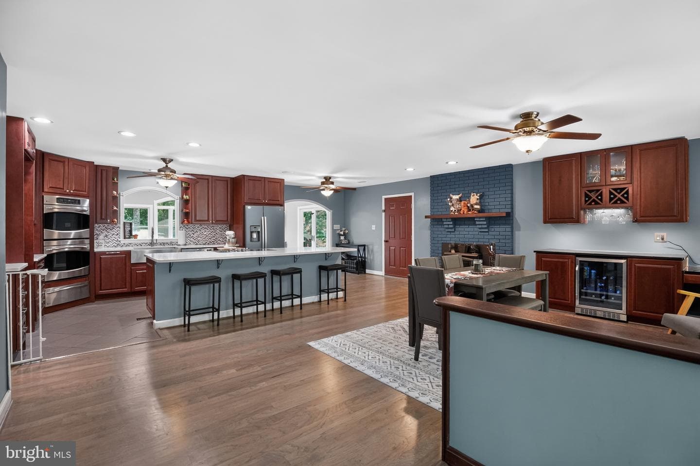 9487 Canary Dr photo 10