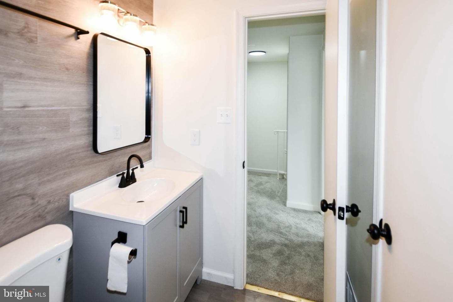 3705 Kempsford Field Place photo 21
