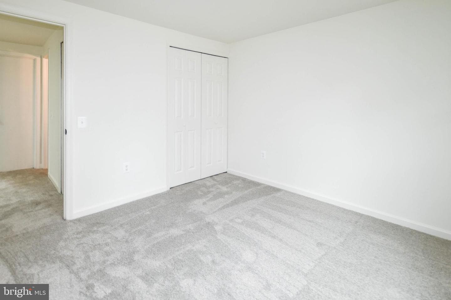 3705 Kempsford Field Place photo 24