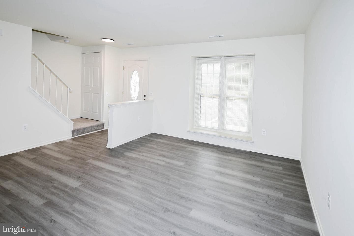 3705 Kempsford Field Place photo 4