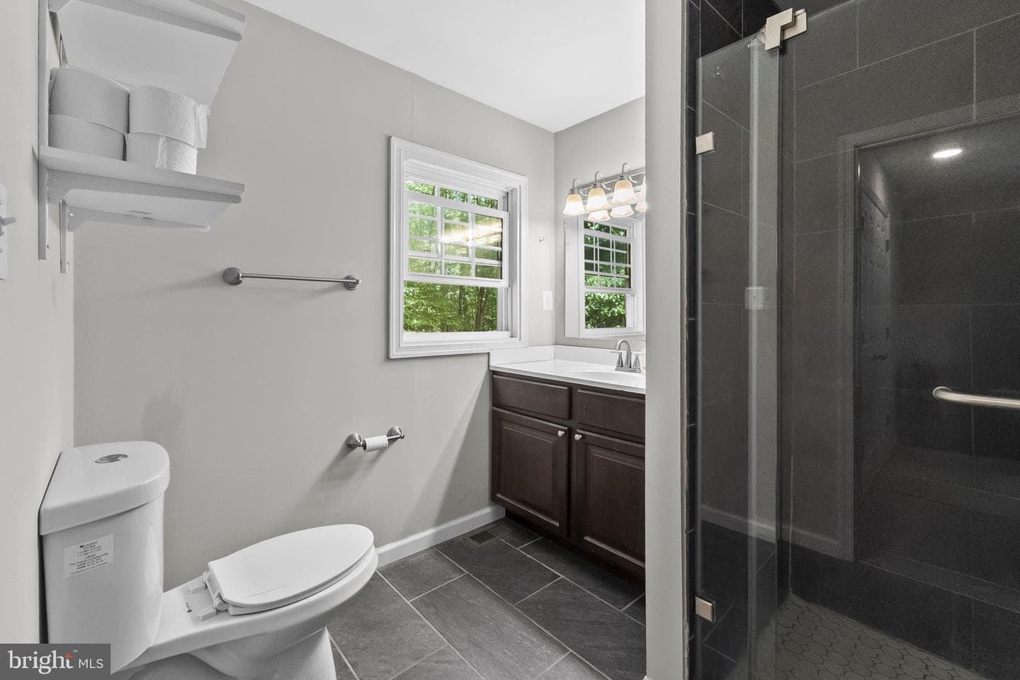 8505 Warren Drive photo 14