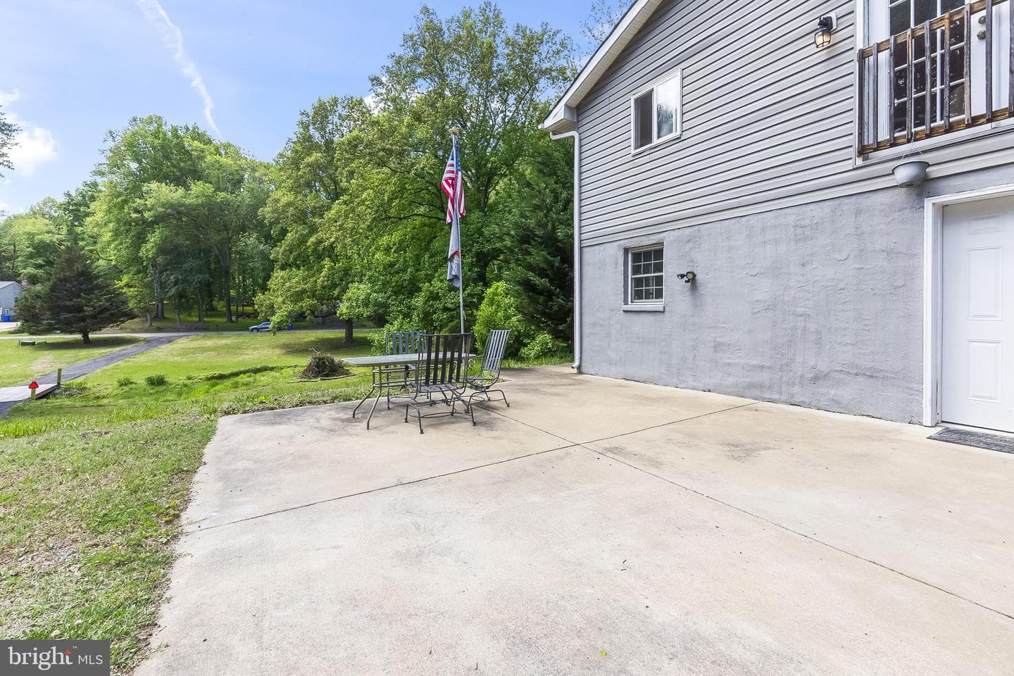 8505 Warren Drive photo 31