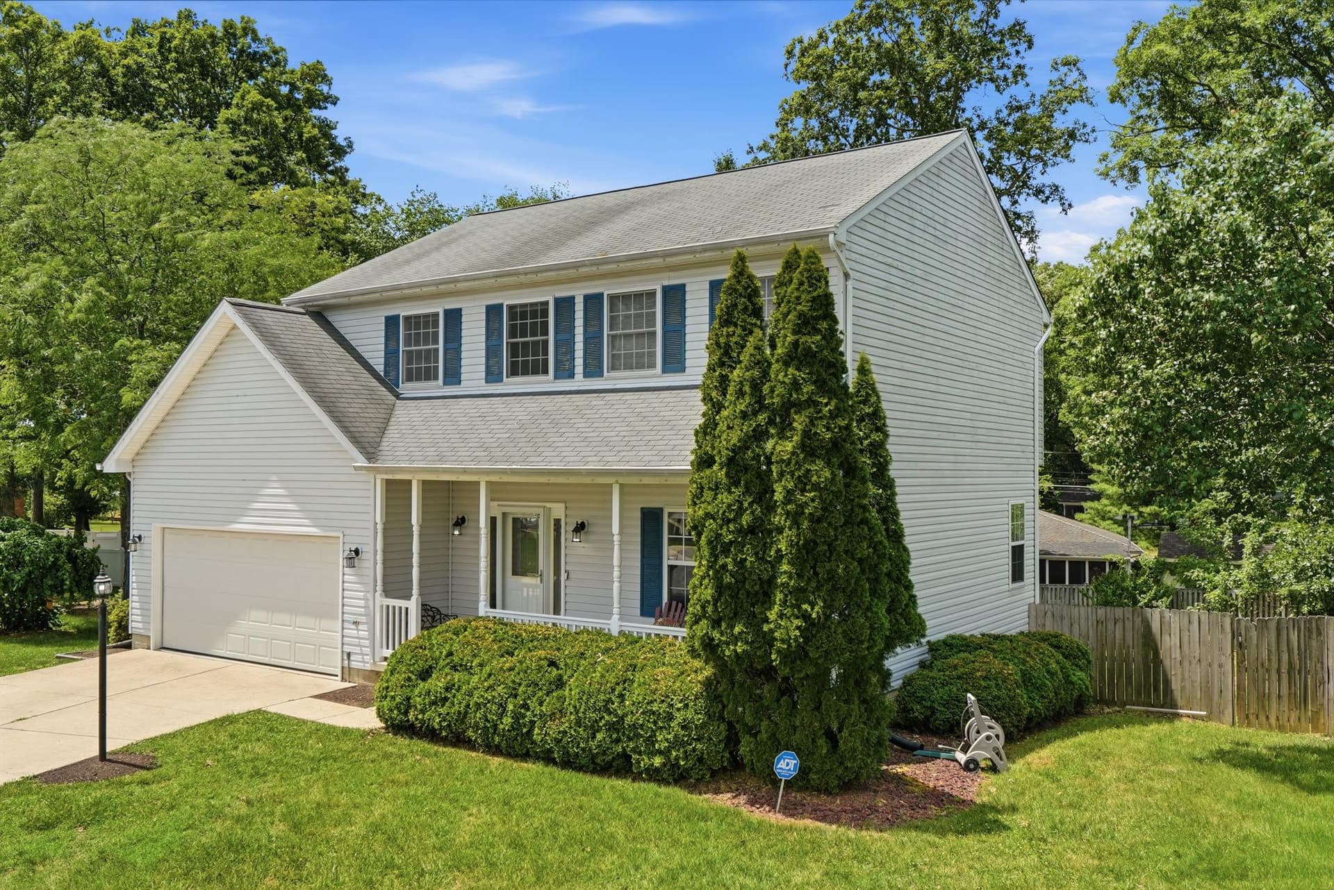 2701 Cotoneaster Court photo 3