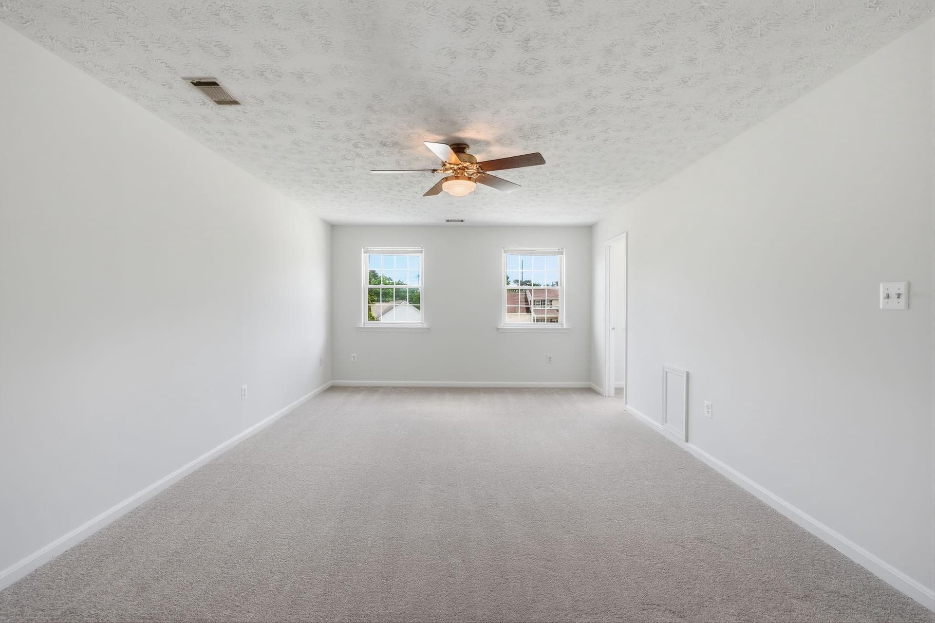 2701 Cotoneaster Court photo 33