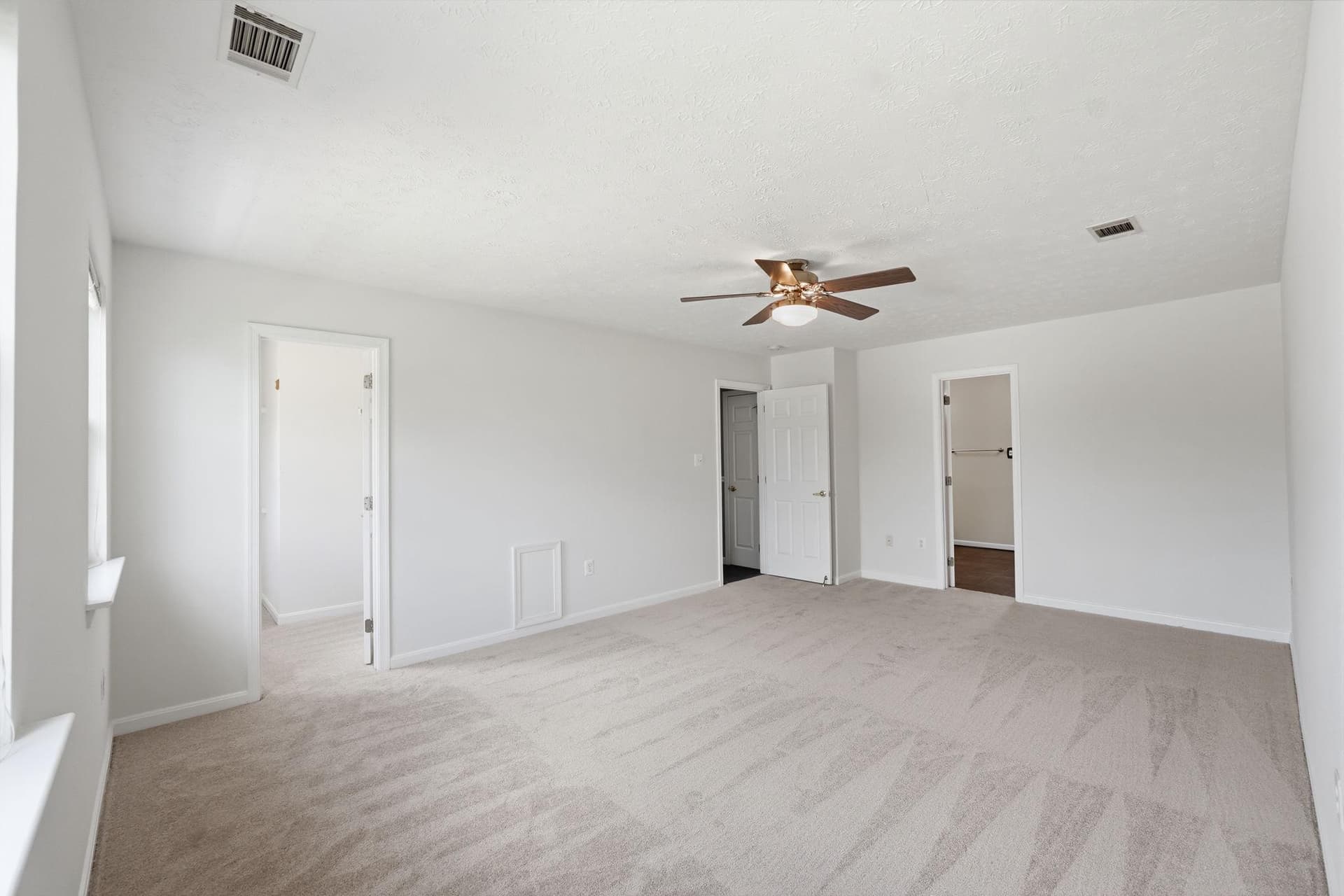 2701 Cotoneaster Court photo 34