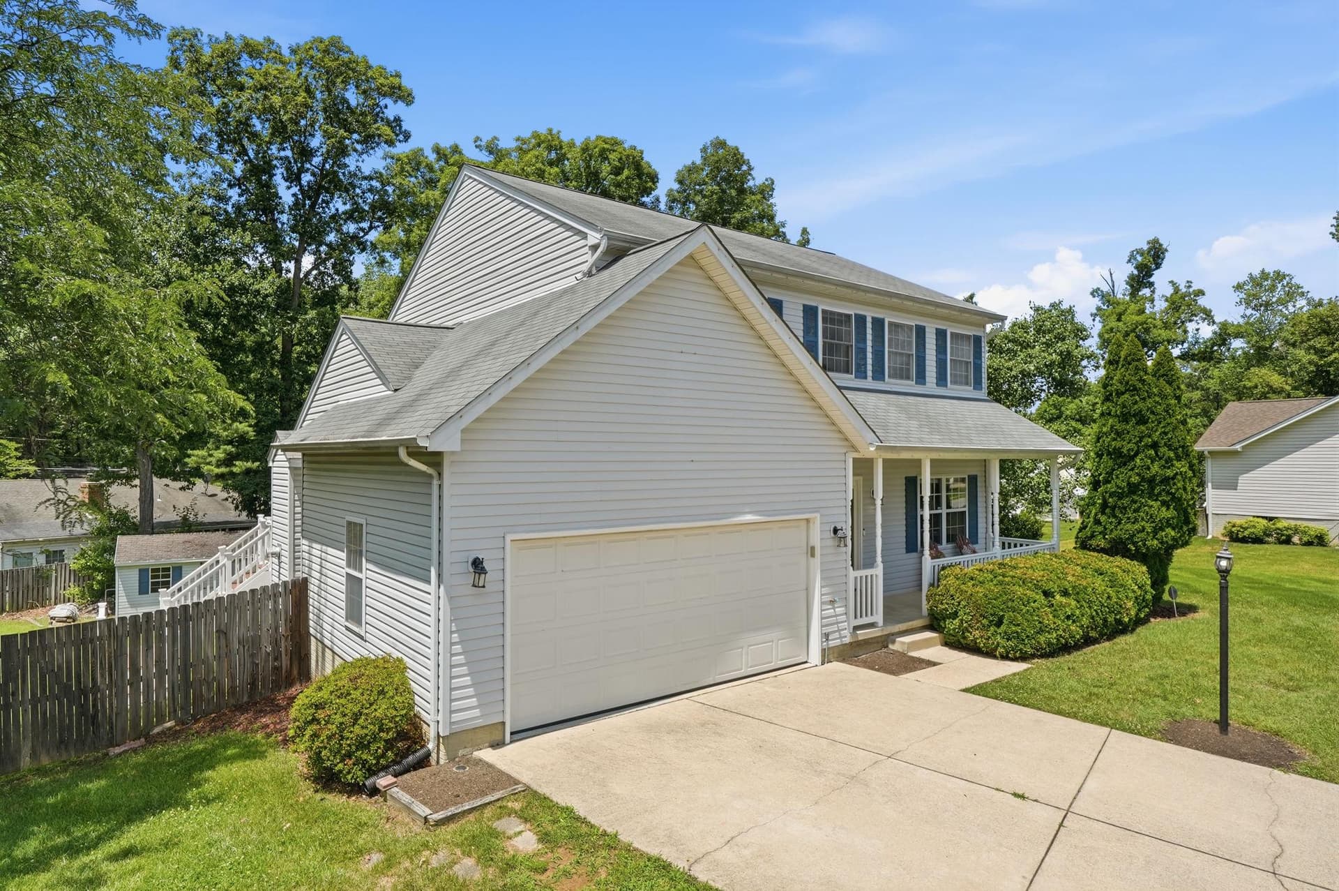 2701 Cotoneaster Court photo 49