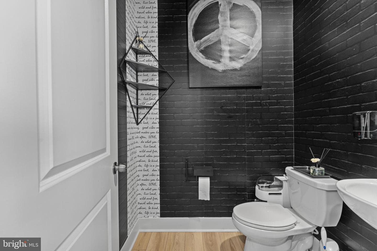 5192 Newport Circle photo 8