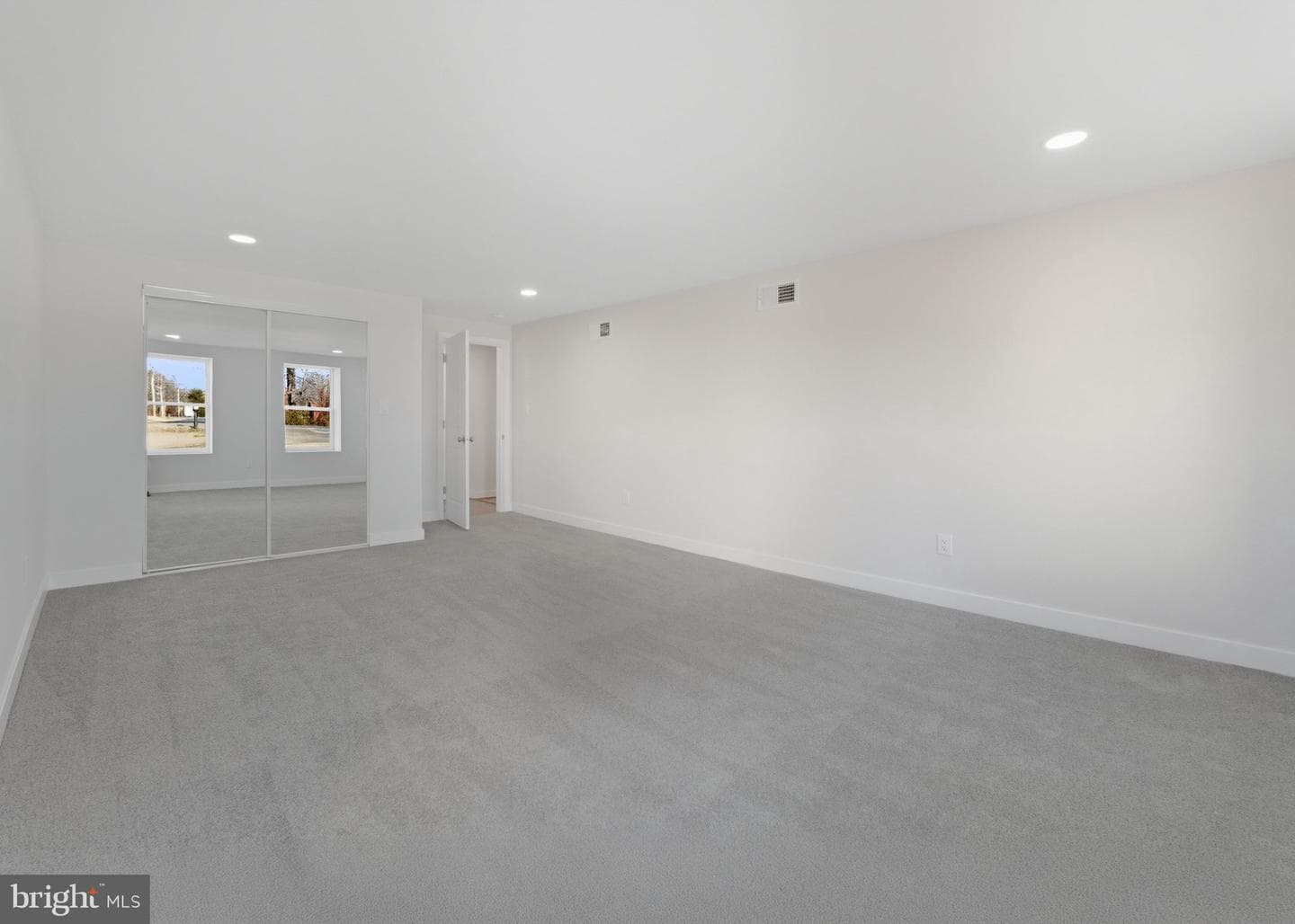 4425 Strauss Avenue photo 39