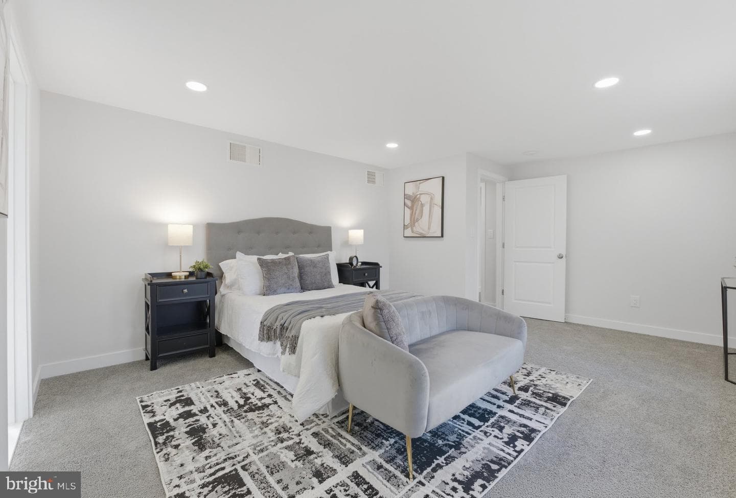 4425 Strauss Avenue photo 41