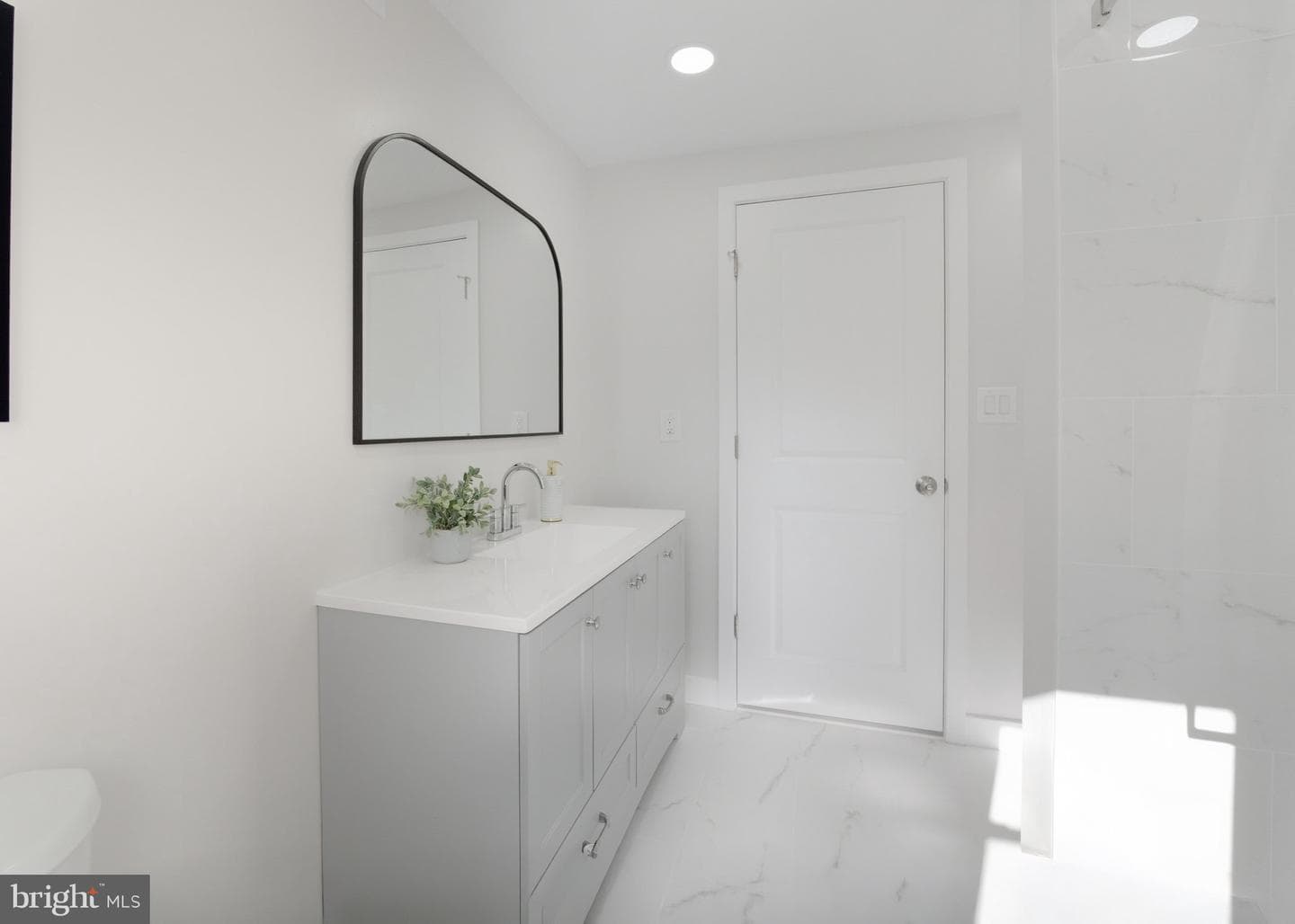 4425 Strauss Avenue photo 44