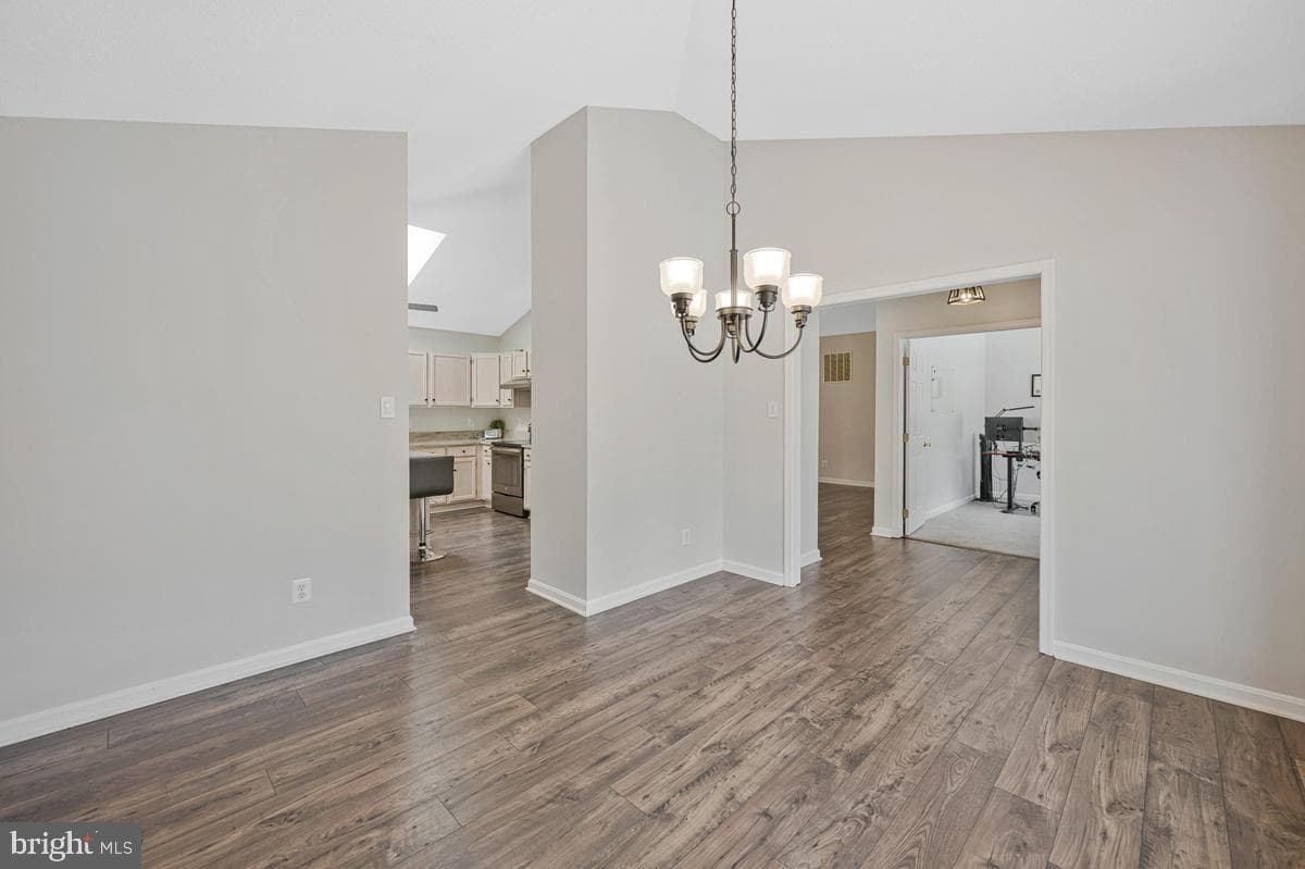 1010 Wales Drive photo 16
