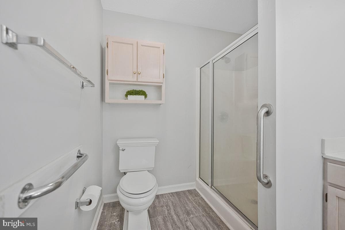 1010 Wales Drive photo 21