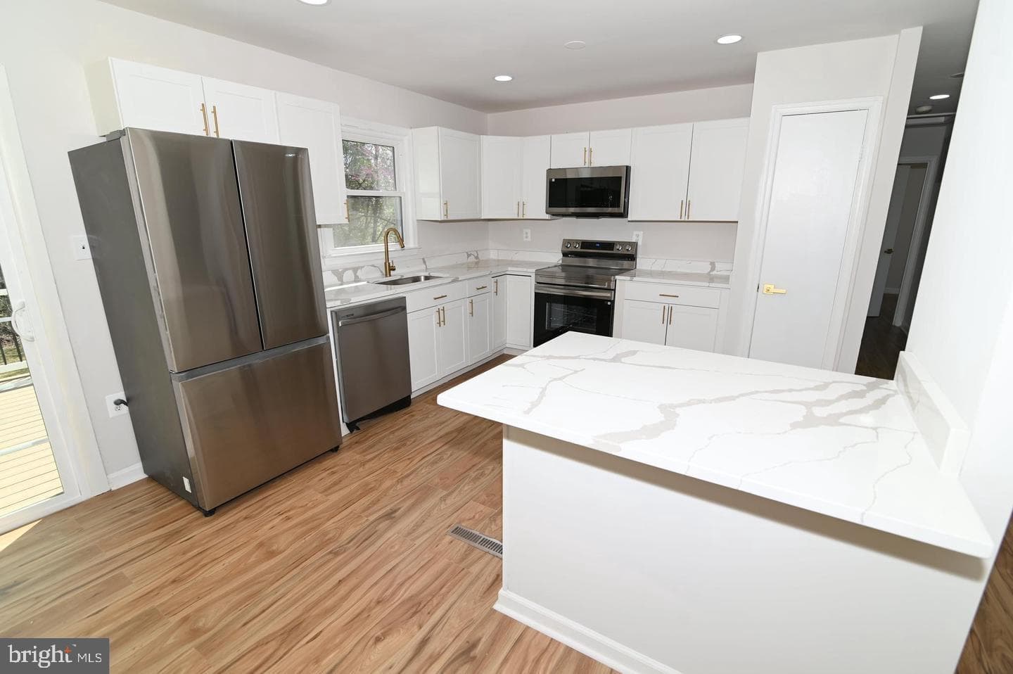 2124 Bell Tree Lane photo 8