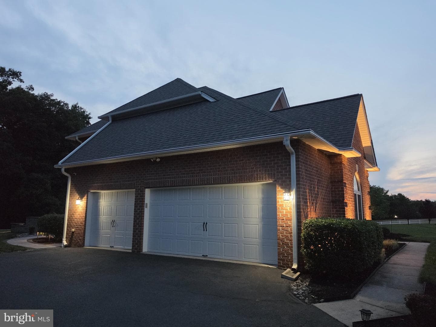 7375 Sandy Bottom Court photo 4