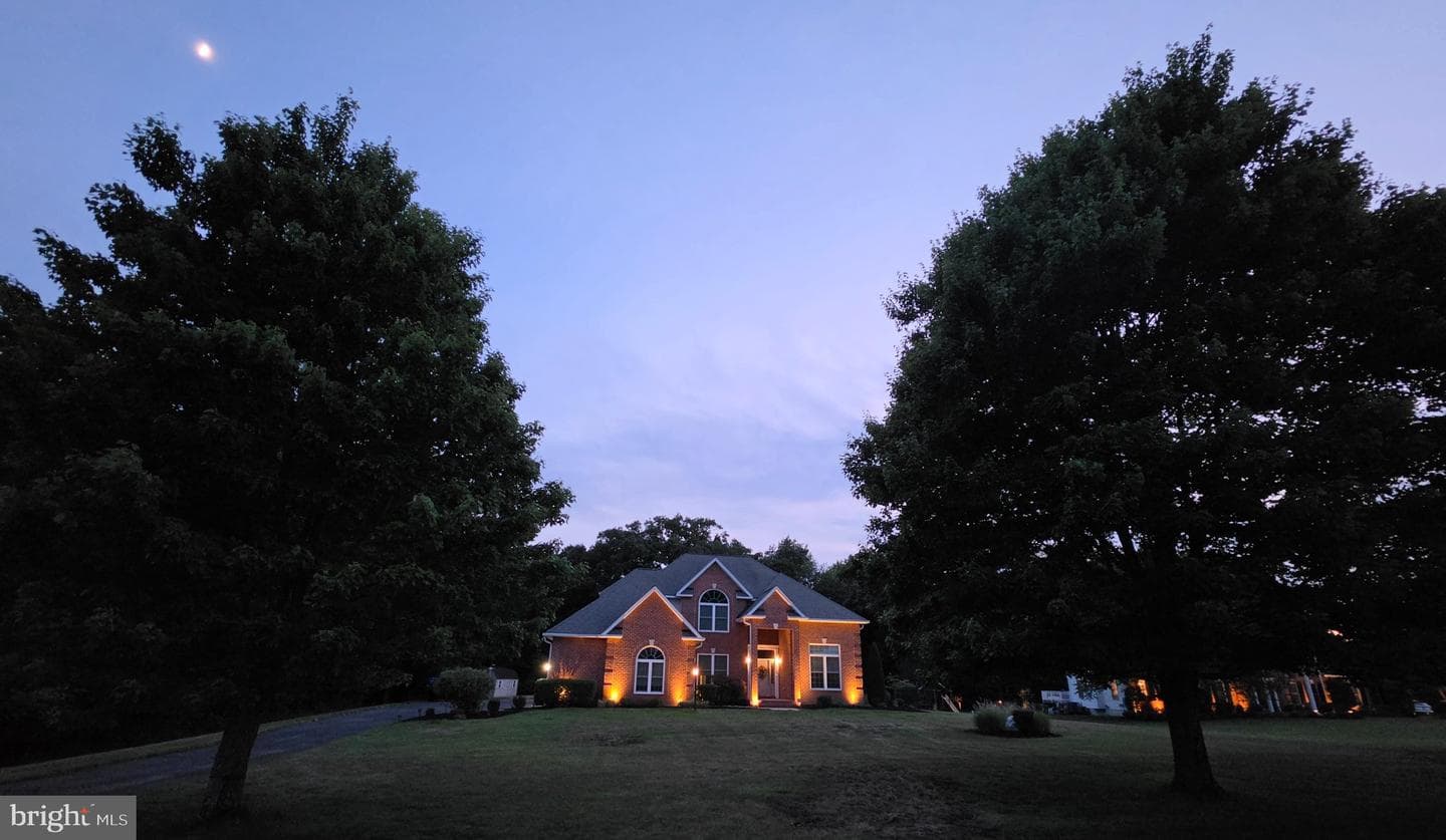 7375 Sandy Bottom Court photo 5