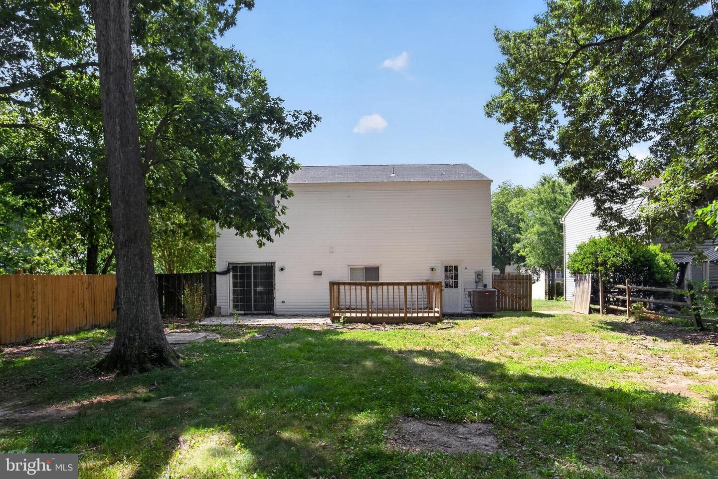 2421 York Court photo 36