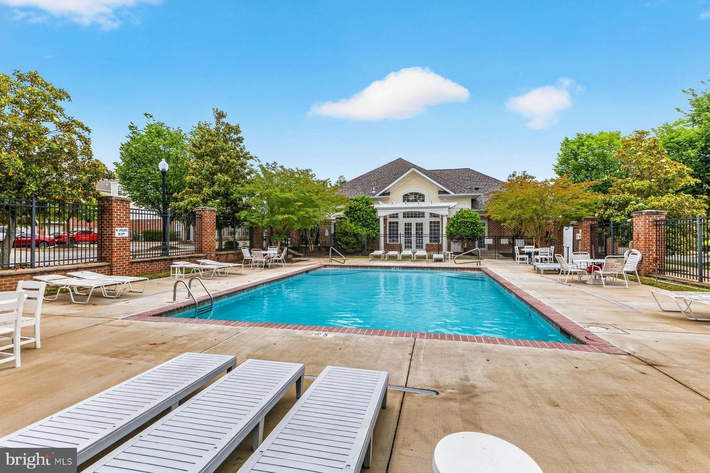 800 Edelen Station Place #204 photo 28