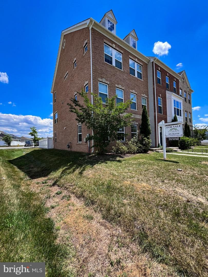 11240 Saint Luke Drive photo 3