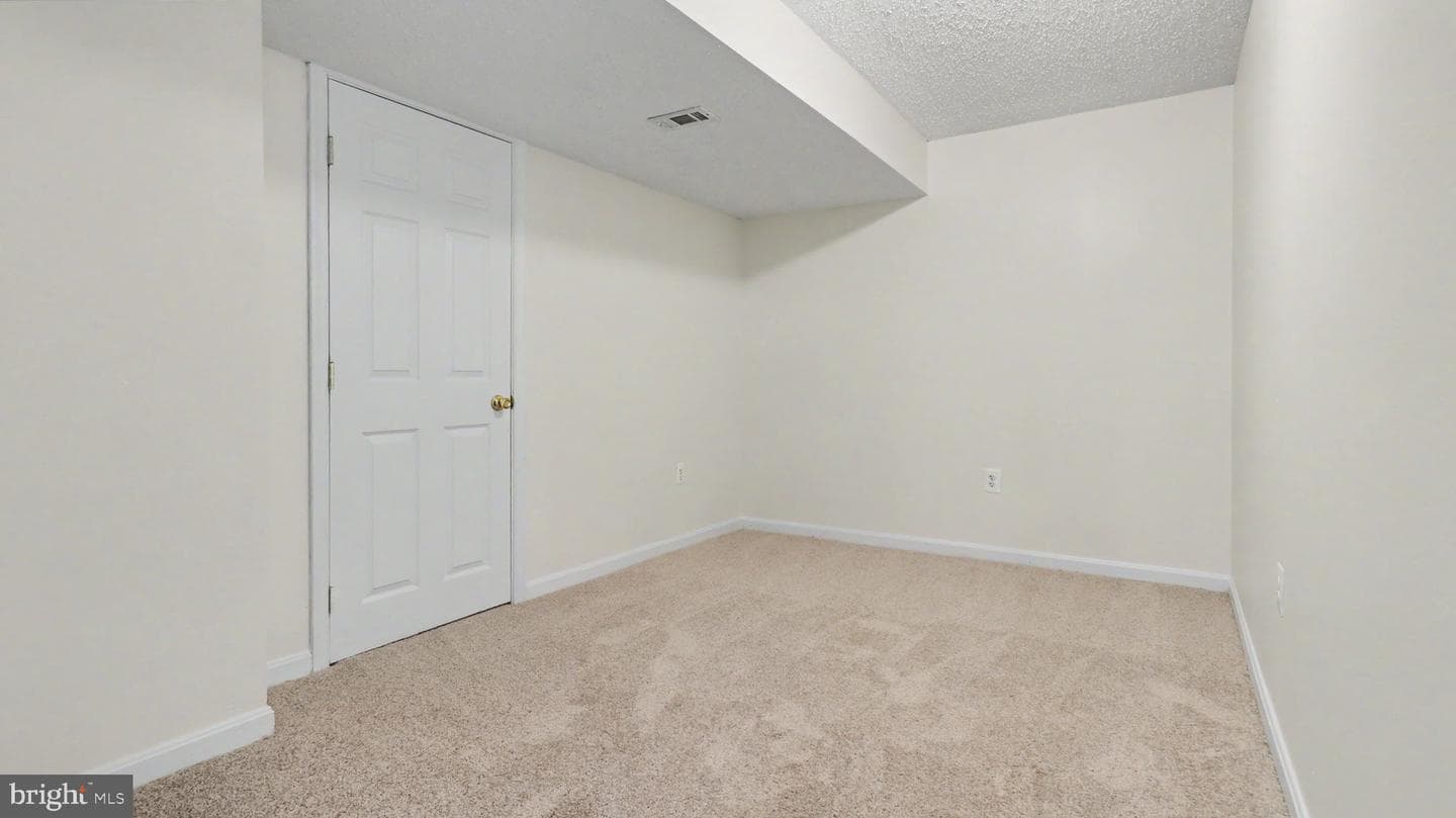 101 Powhatan Court photo 62