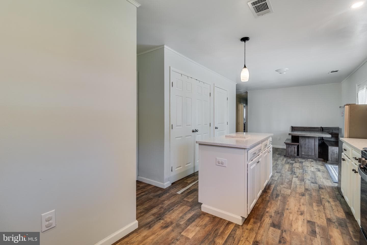 812 Stone Avenue photo 11