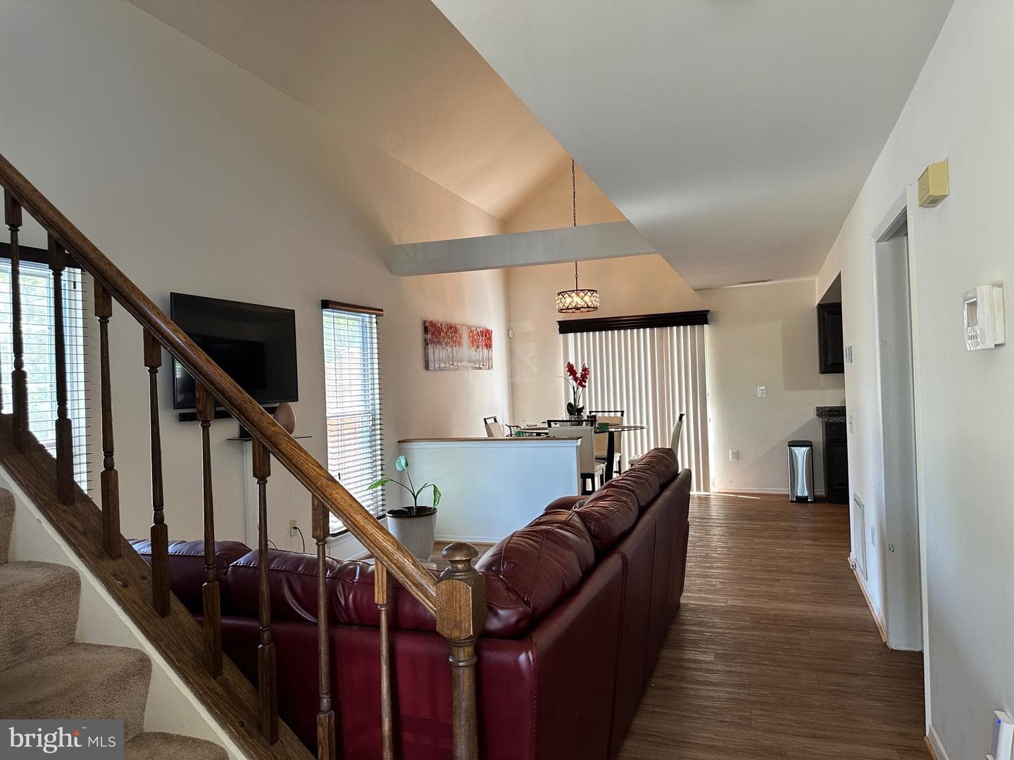 3433 Azalea Place photo 9