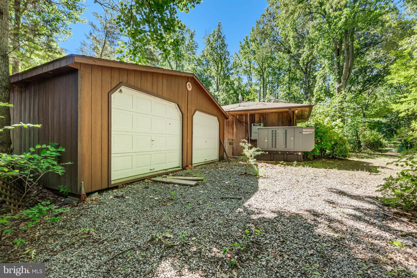 9545 Moores Point Place photo 10