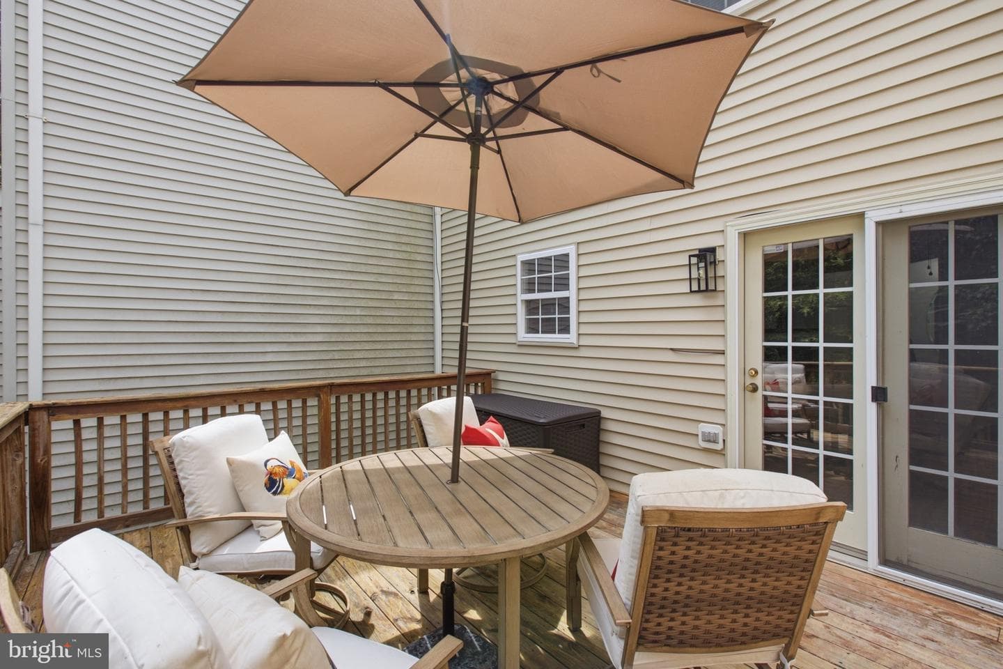 8012 Bullfinch Place photo 11