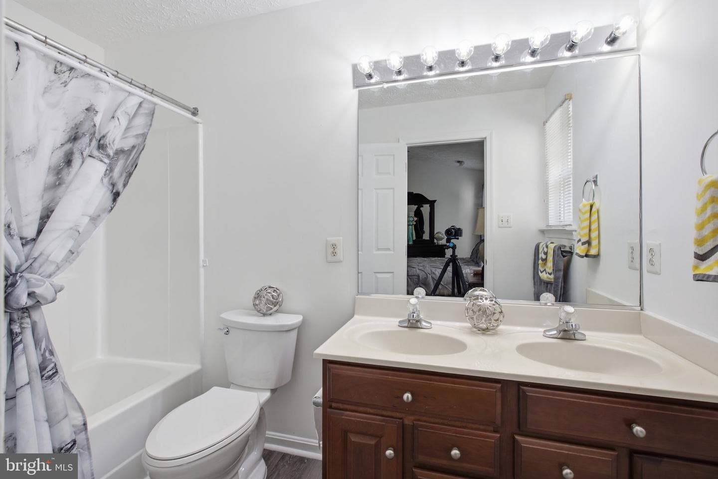 8012 Bullfinch Place photo 20