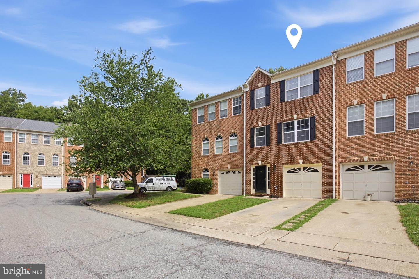 8012 Bullfinch Place photo 3